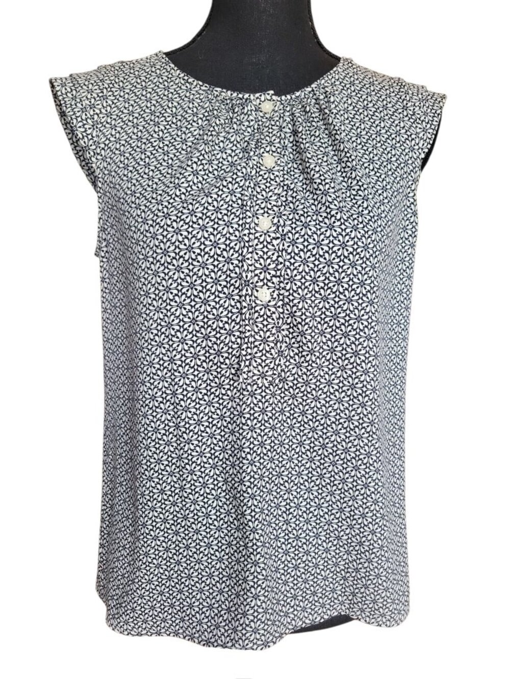 LOFT Black and White Floral Sleeveless Blouse Women's Size XS